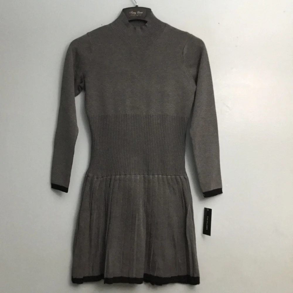 TAYLOR DRESSES - Picture 12 of 15